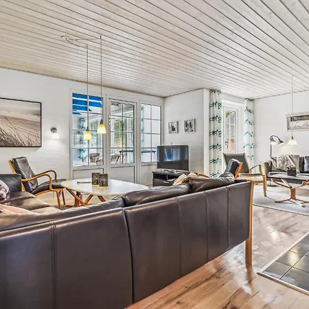 別荘 6 Bedroom Beautiful In Rømø