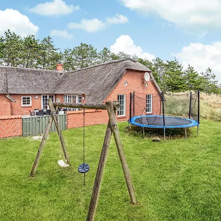 6 Bedroom Beautiful In