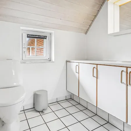 6 Bedroom Beautiful In * Rømø