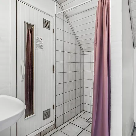 Pet Friendly In With Sauna Holiday home *
