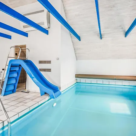 6 Bedroom Beautiful In Rømø