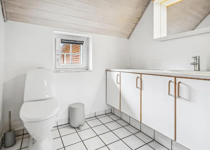 6 Bedroom Beautiful In * Romo
